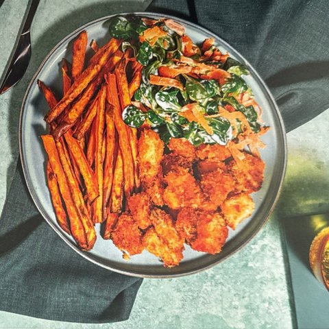 Sweet Chilli Chicken with Sweet Potato Fries and Kale Salad